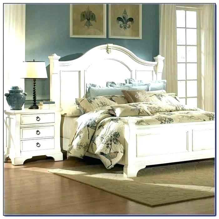 Romance Antique White Bedroom Furniture