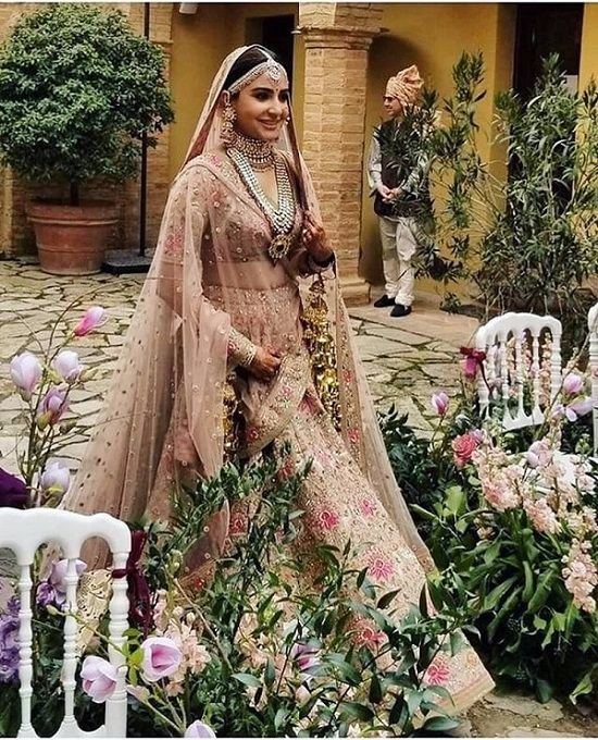 Plenty of brides out there are trying to recreate Anushka's pink wedding dress vision
