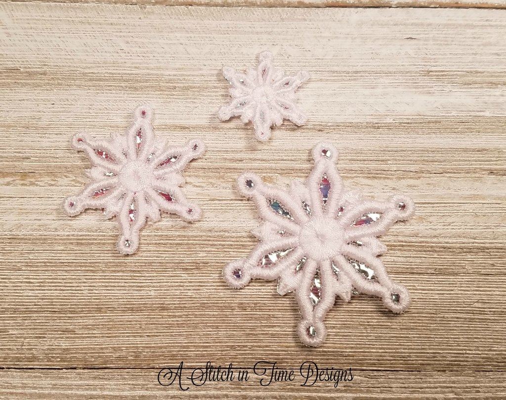 Free project instructions to embroider 3D Lace Ornaments