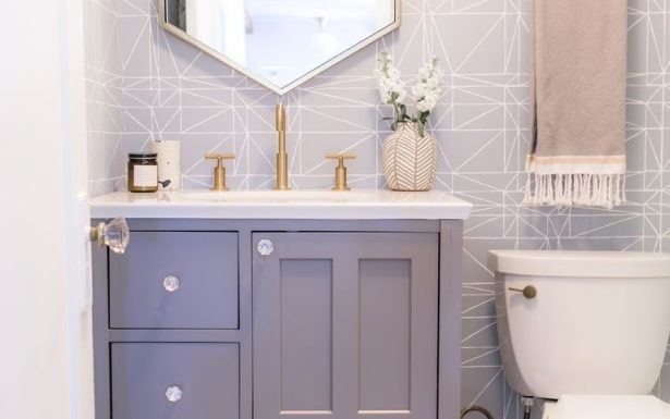 Laundry room with excellent lighting