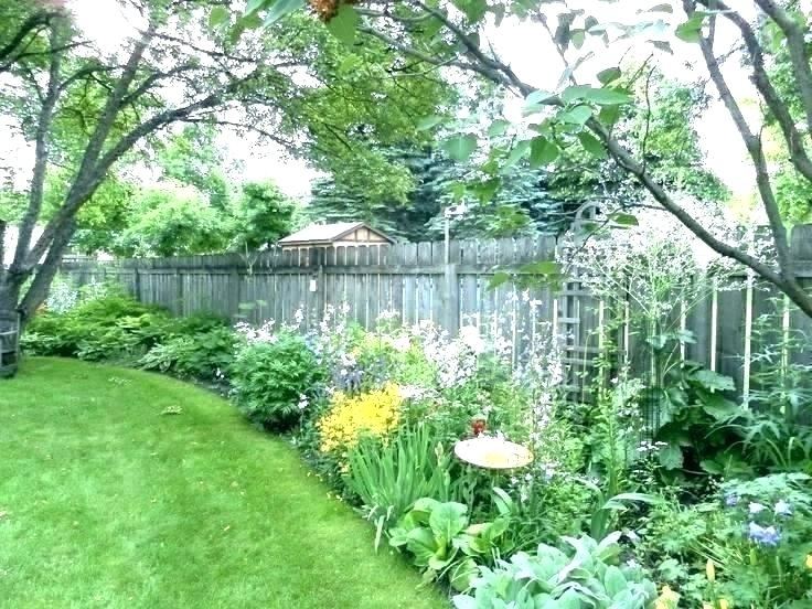 small fence ideas small fence small garden