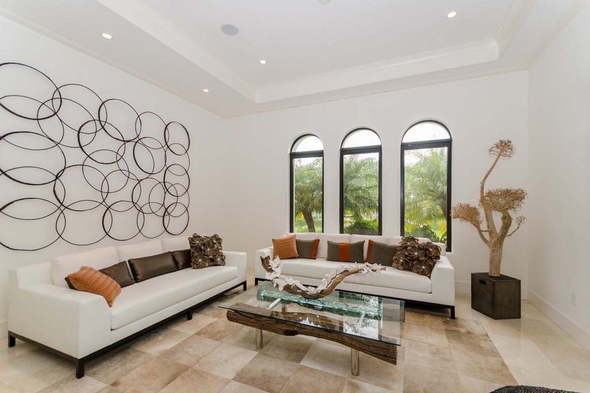 Elegant Modern Wall Decor Ideas For Living Room
