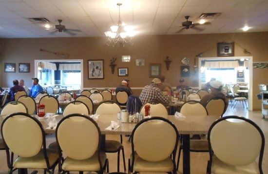 Lakeview Dining Room, on the shores of amazing Reelfoot Lake, is a well  established and successful restaurant business