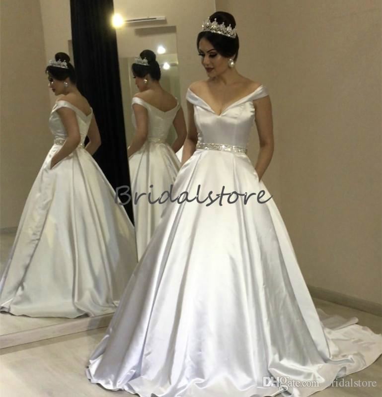 Discount 2018 Simple Ivory Country Wedding Dresses V Neck 3/4 Long Sleeve  Sweep Train Pockets Appliques Garden Church Bridal Gowns Vestido De Novia