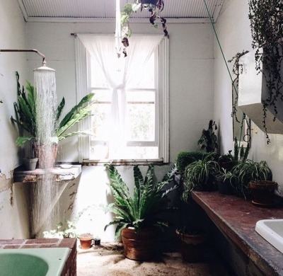 I realized that finding inspiration for small bathroom ideas with a shower is a little tougher, and want to share my top tips for maximizing the space and