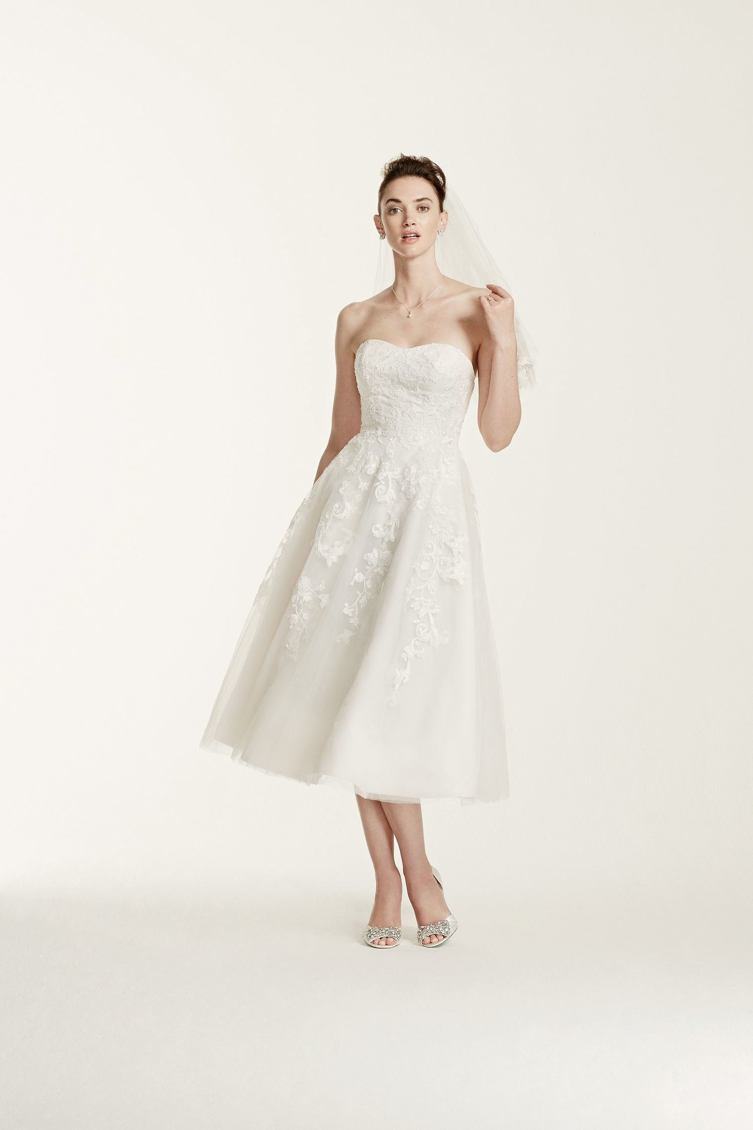 30 Wedding Dresses Under £1,000 for Brides on a Budget