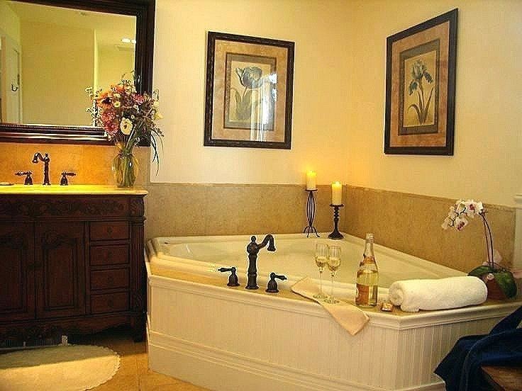two toned bathroom paint ideas two tone bathroom two tone bathroom paint  ideas small bathroom with