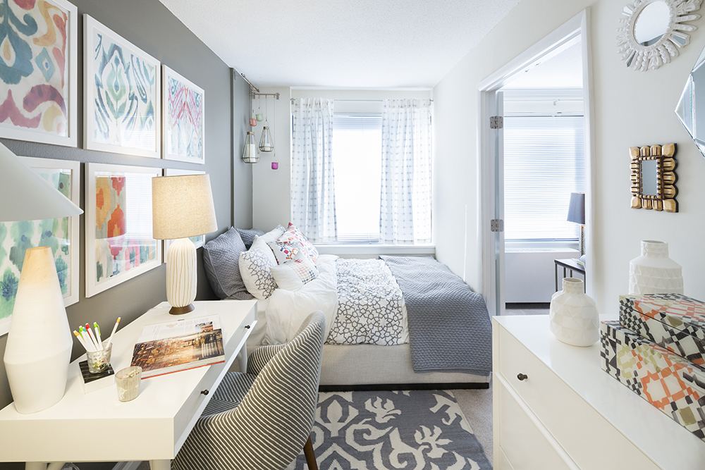 7 Simple Summer Bedroom Decorating Ideas with coastal style
