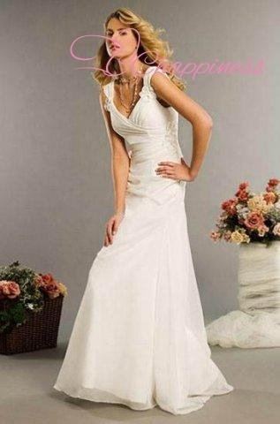 The perfect dress will enhance your petite figure so that it makes a grand statement at your wedding